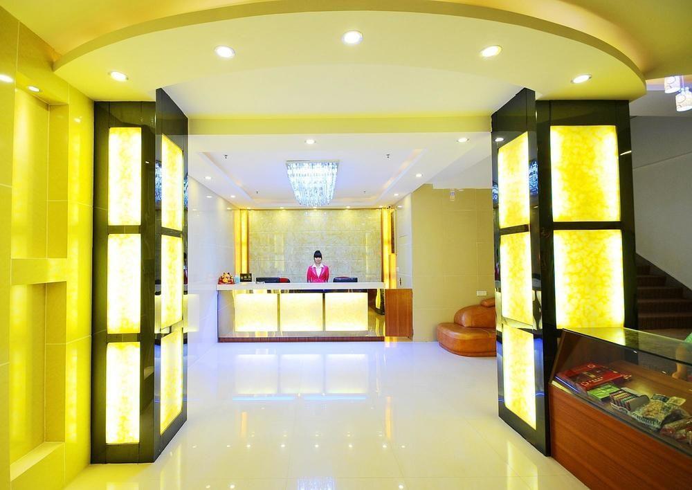 Longxiang Hotel Гуанчжоу Экстерьер фото